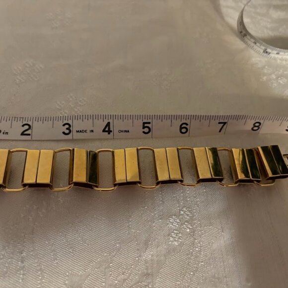 Lord Taylor's Violet Color Bracelet in Gold Tone (8.25") - Picture 12 of 12